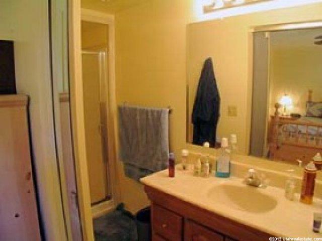 2232 Valley View Dr, Layton, UT 84040 — photo 8