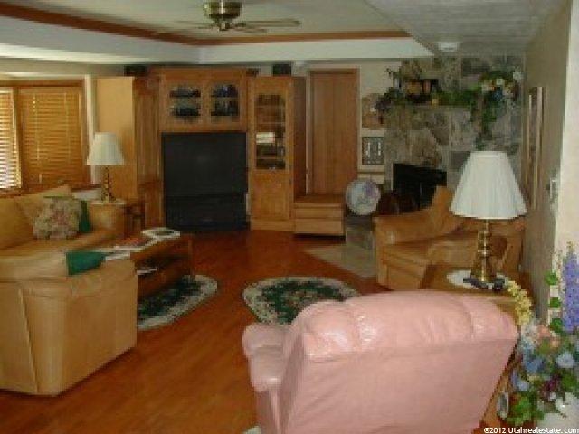 1058 E Birchbrook Cir, Midvale, UT 84047 — photo 6
