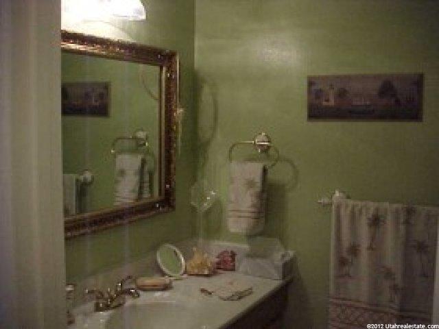 8424 S Cornell Dr E, Sandy, UT 84094 — photo 5