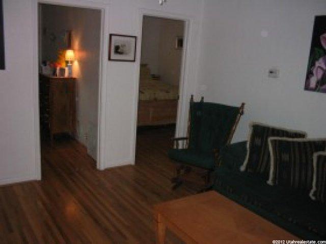 6417 Malstrom Ln, Murray, UT 84107 — photo 2