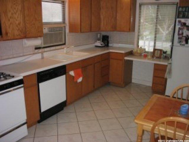 6417 Malstrom Ln, Murray, UT 84107 — photo 4