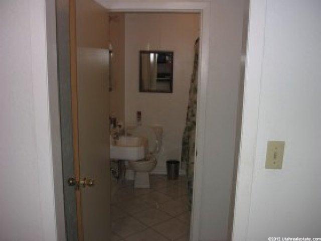 6417 Malstrom Ln, Murray, UT 84107 — photo 5