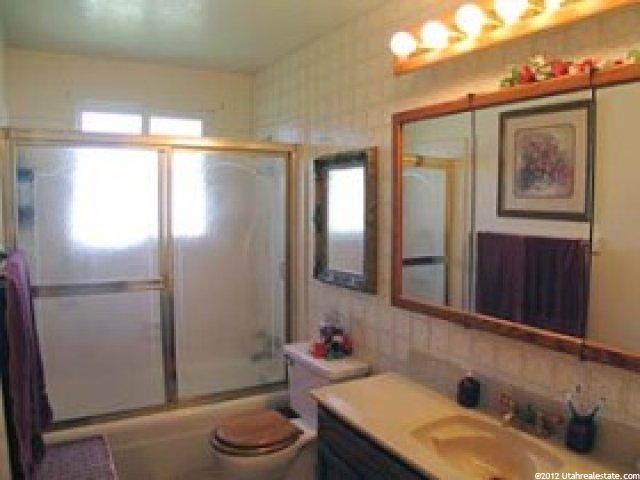936 W 2600 N, Clinton, UT 84015 — photo 8