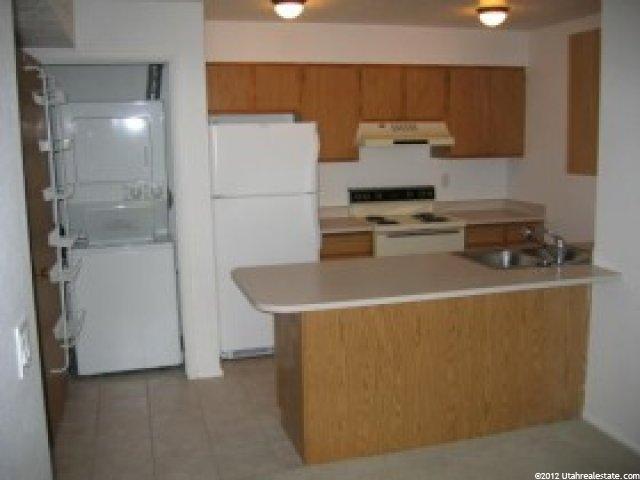 1212 E Waterside Cv S #10, Midvale, UT 84047 — photo 2