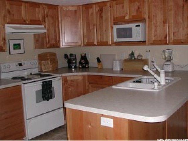 6158 S 1350 E, South Ogden, UT 84405 — photo 2