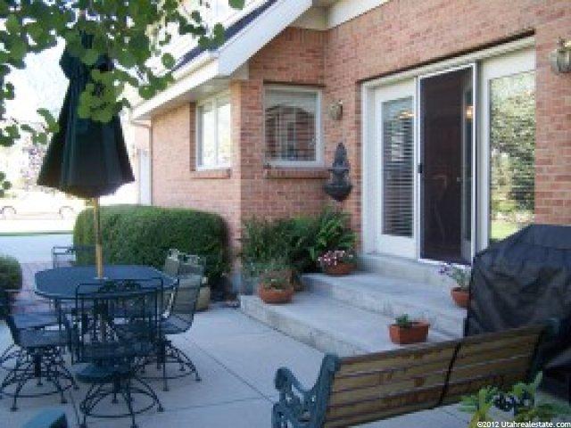 16 S Gatehouse Ln E, Sandy, UT 84092 — photo 6