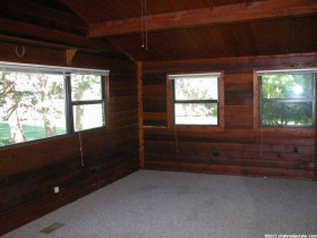 137 S 7700 E, Huntsville, UT 84317 — photo 2