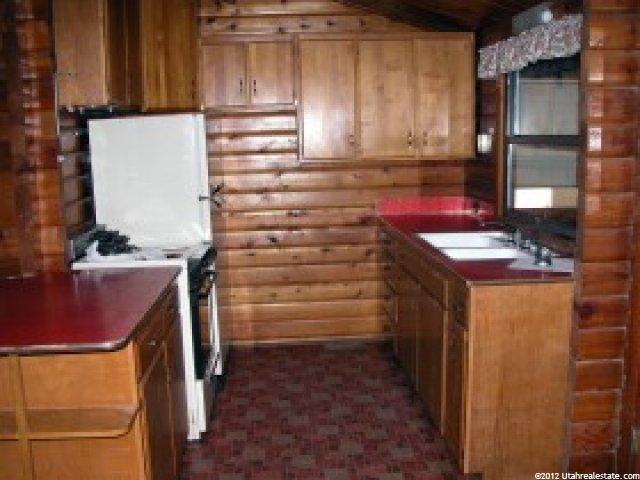137 S 7700 E, Huntsville, UT 84317 — photo 4