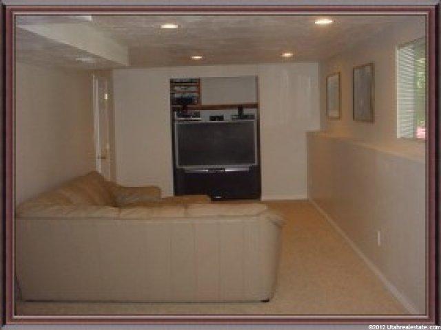 10292 S 2375 E, Sandy, UT 84092 — photo 6
