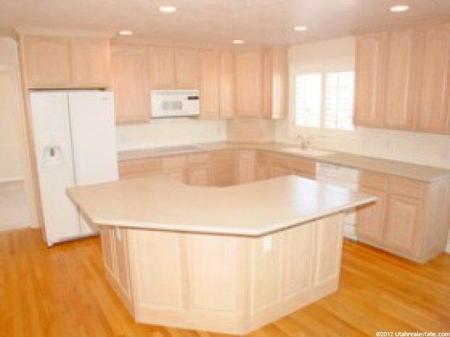 9210 Wedgefield Dr, Sandy, UT 84093 — photo 2
