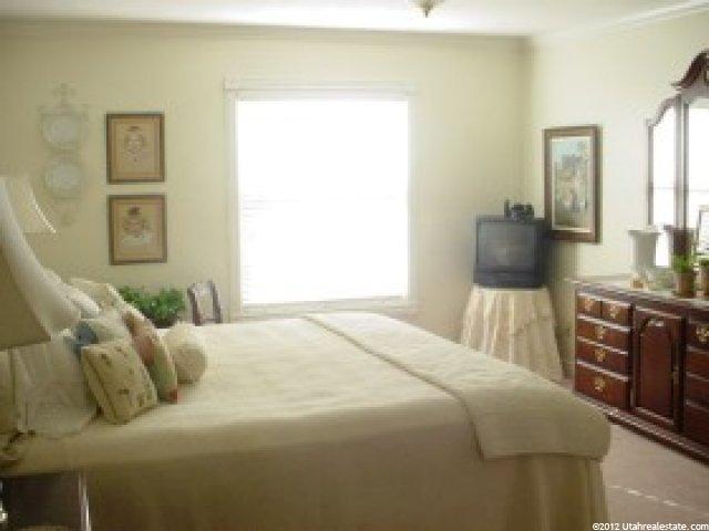 722 N 700 E, Centerville, UT 84014 — photo 5