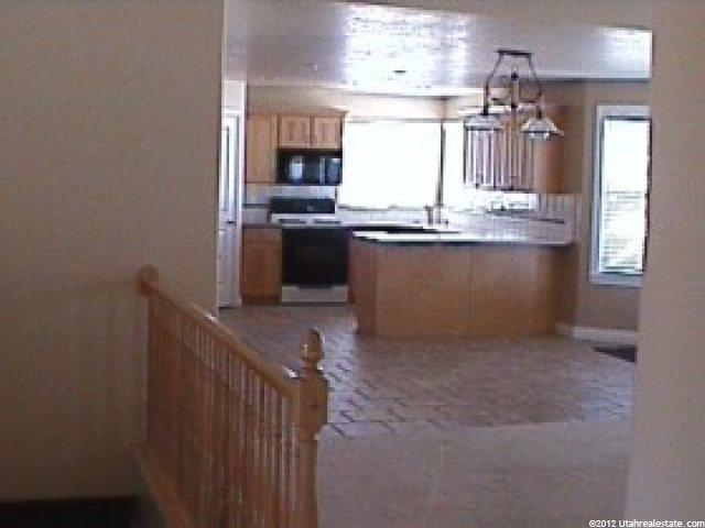3882 Turnberry Dr, Syracuse, UT 84075 — photo 2