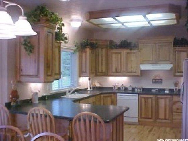 139 Canyon Breeze Dr, Centerville, UT 84014 — photo 3