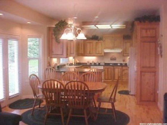 139 Canyon Breeze Dr, Centerville, UT 84014 — photo 4