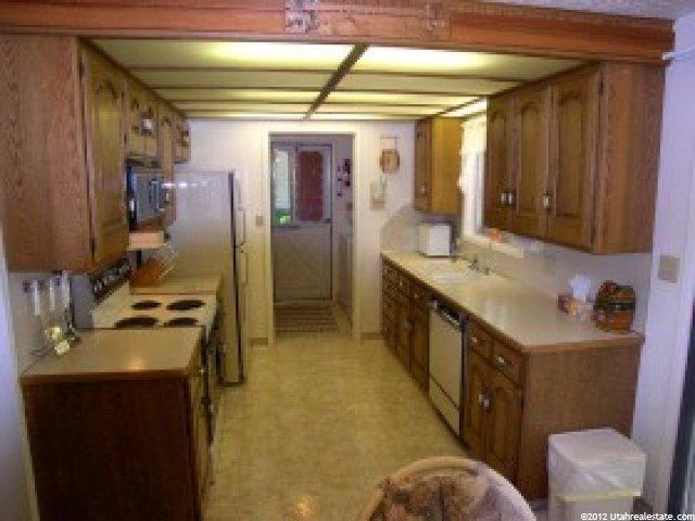 563 E 3000 N, North Ogden, UT 84414 — photo 5