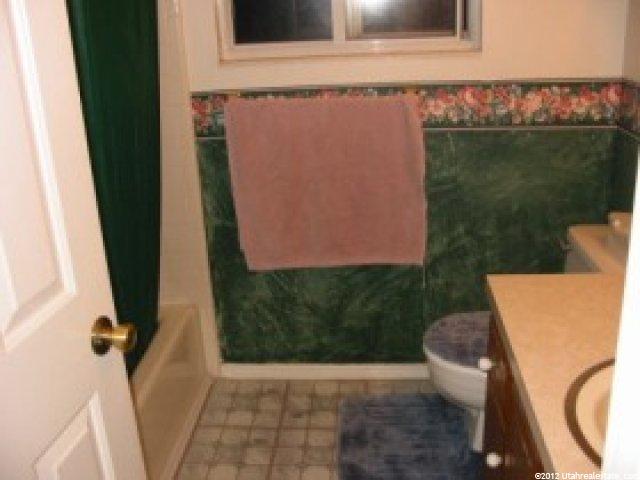 1124 W 1900 S, Woods Cross, UT 84087 — photo 2