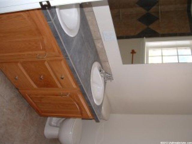 878 S 100 W, Mona, UT 84645 — photo 4
