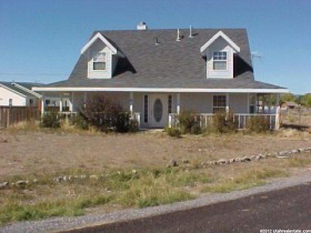 80 E Maple St, Panguitch, UT 84759 — photo 2