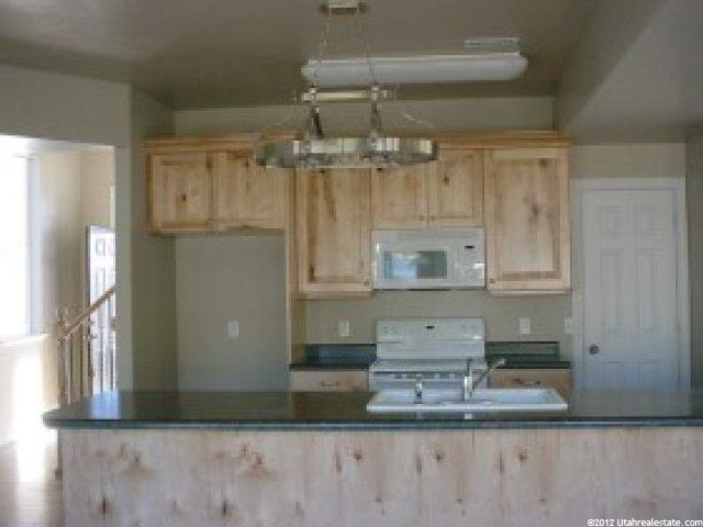 635 E 650 S, Layton, UT 84041 — photo 2