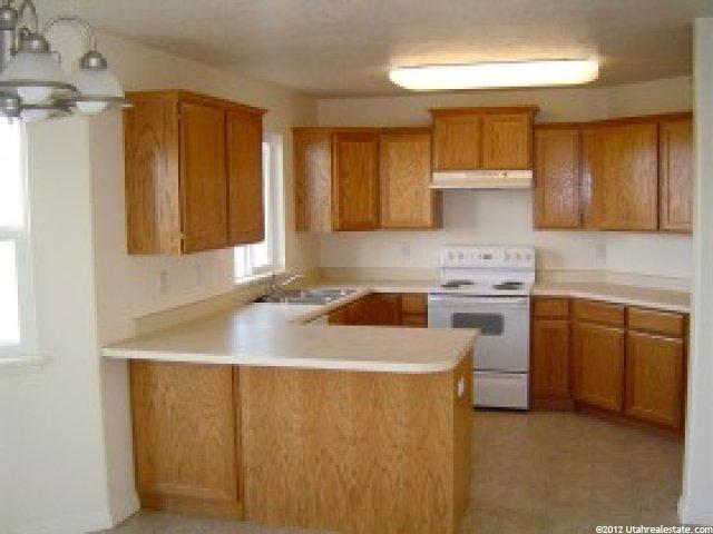 2636 W 2300 N, Clinton, UT 84015 — photo 4