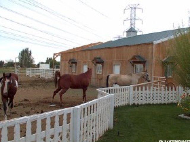 2480 S Main St, Clearfield, UT 84015 — photo 8