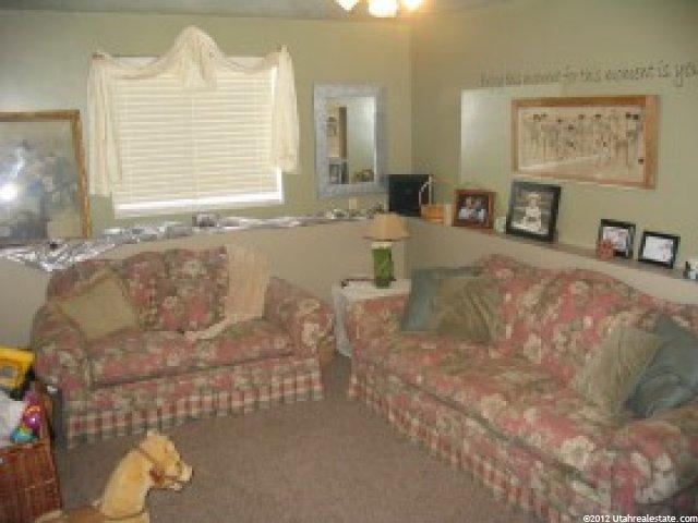 883 N 450 W, Kaysville, UT 84037 — photo 4