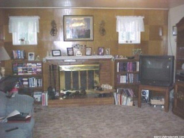 622 James St, Clearfield, UT 84015 — photo 2