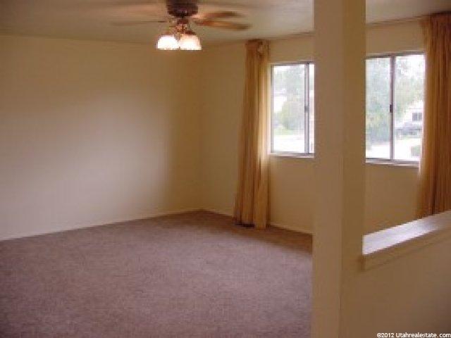 620 Barlow St, Clearfield, UT 84015 — photo 2