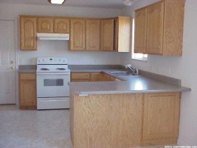 272 E 1150 N, Harrisville, UT 84404 — photo 2