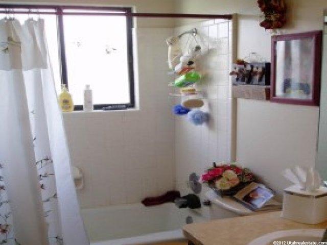 987 S 225 E, Layton, UT 84041 — photo 6
