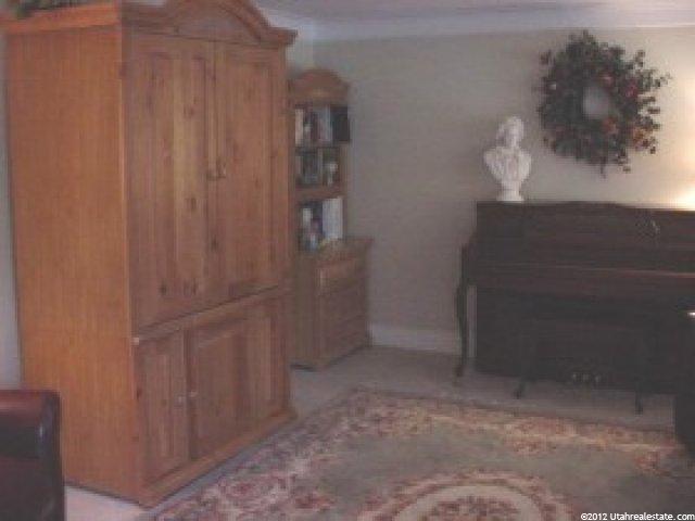 10472 Larkspur Dr, Sandy, UT 84094 — photo 8