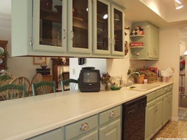 2470 E 4500 S, Holladay, UT 84117 — photo 4