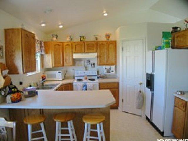5892 S 4300 W, Roy, UT 84067 — photo 3