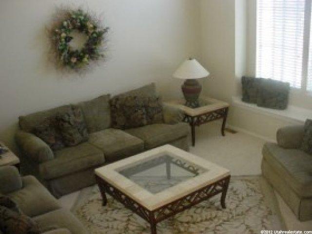 174 E Shadowbrook Ln, Kaysville, UT 84037 — photo 2