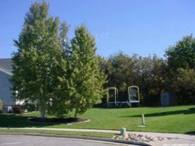 174 E Shadowbrook Ln, Kaysville, UT 84037 — photo 8