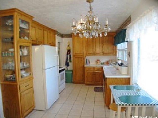 907 Maple St, Ogden, UT 84403 — photo 3