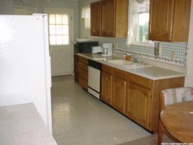 182 W 350 N, Clearfield, UT 84015 — photo 4