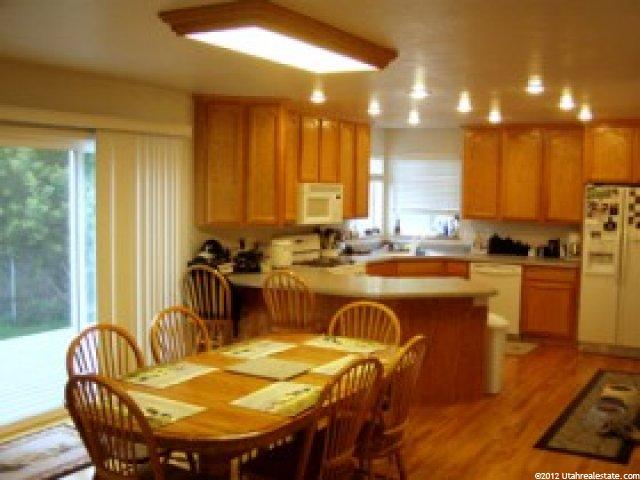 8032 S 300 E, Sandy, UT 84070 — photo 5