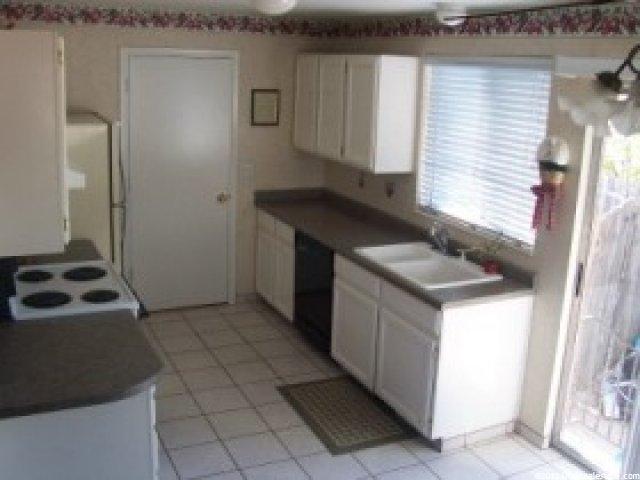 1545 E Lexington Dr, Sandy, UT 84092 — photo 7