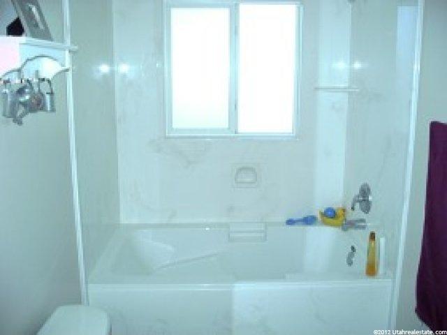 1162 W 2400 N, Clinton, UT 84015 — photo 8