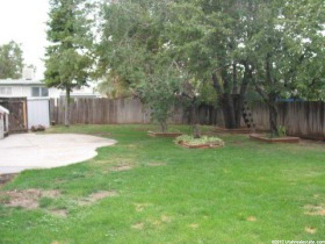 1077 N 300 W, Layton, UT 84041 — photo 4