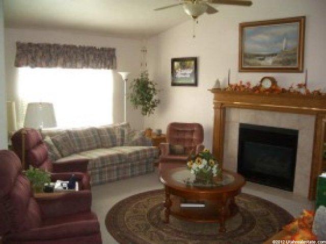 92 E Belmore Dr, Kaysville, UT 84037 — photo 4