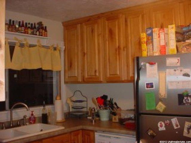 273 W 200 N, Bountiful, UT 84010 — photo 3