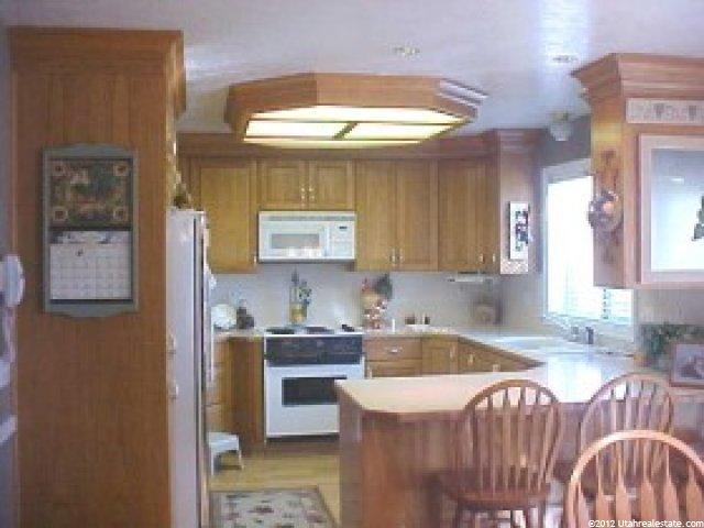 36 E 475 S, Centerville, UT 84014 — photo 3