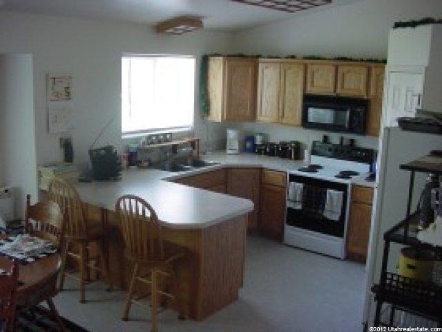 1868 N 660 W, Clinton, UT 84015 — photo 2
