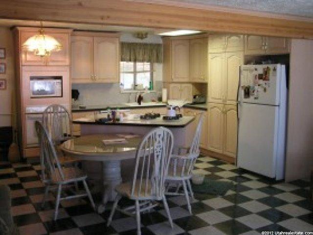 2851 S 150 E, Bountiful, UT 84010 — photo 2