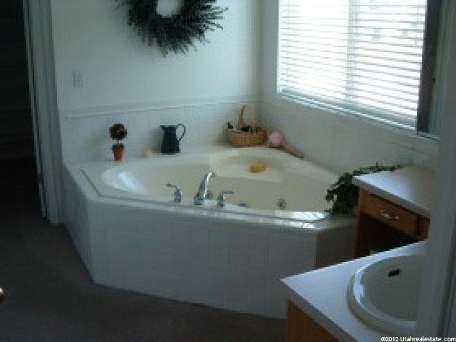 480 Spurlock St, Layton, UT 84041 — photo 6
