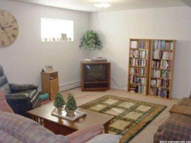 258 E 2600 N, North Logan, UT 84341 — photo 8