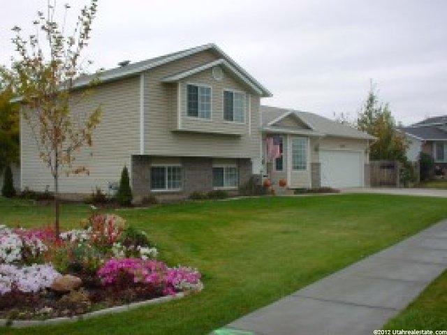 5845 S 4025 W, Roy, UT 84067 — photo 2
