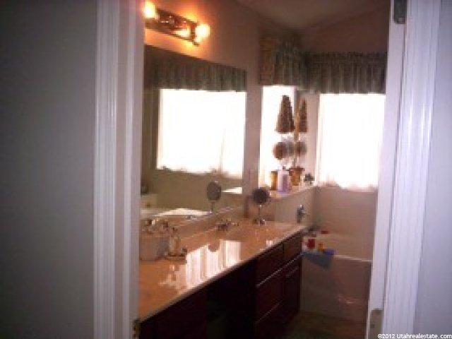 1217 E Wild Hay Ln, Draper, UT 84020 — photo 8
